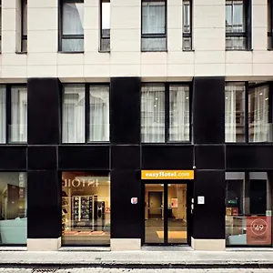 3* Hotel Easyhotel City Centre